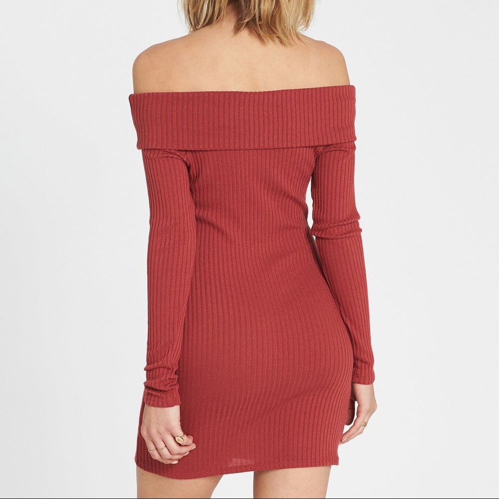 Fitted Sweater Dress - Picture 4 of 12
